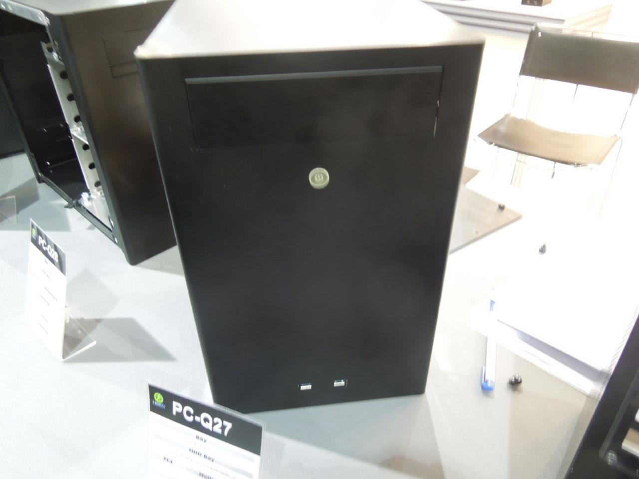 [11/01/2013] Lian Li PC-Q27 (2)