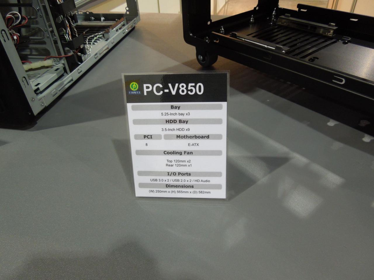 [11/01/2013] Lian Li PC-V850 (1)