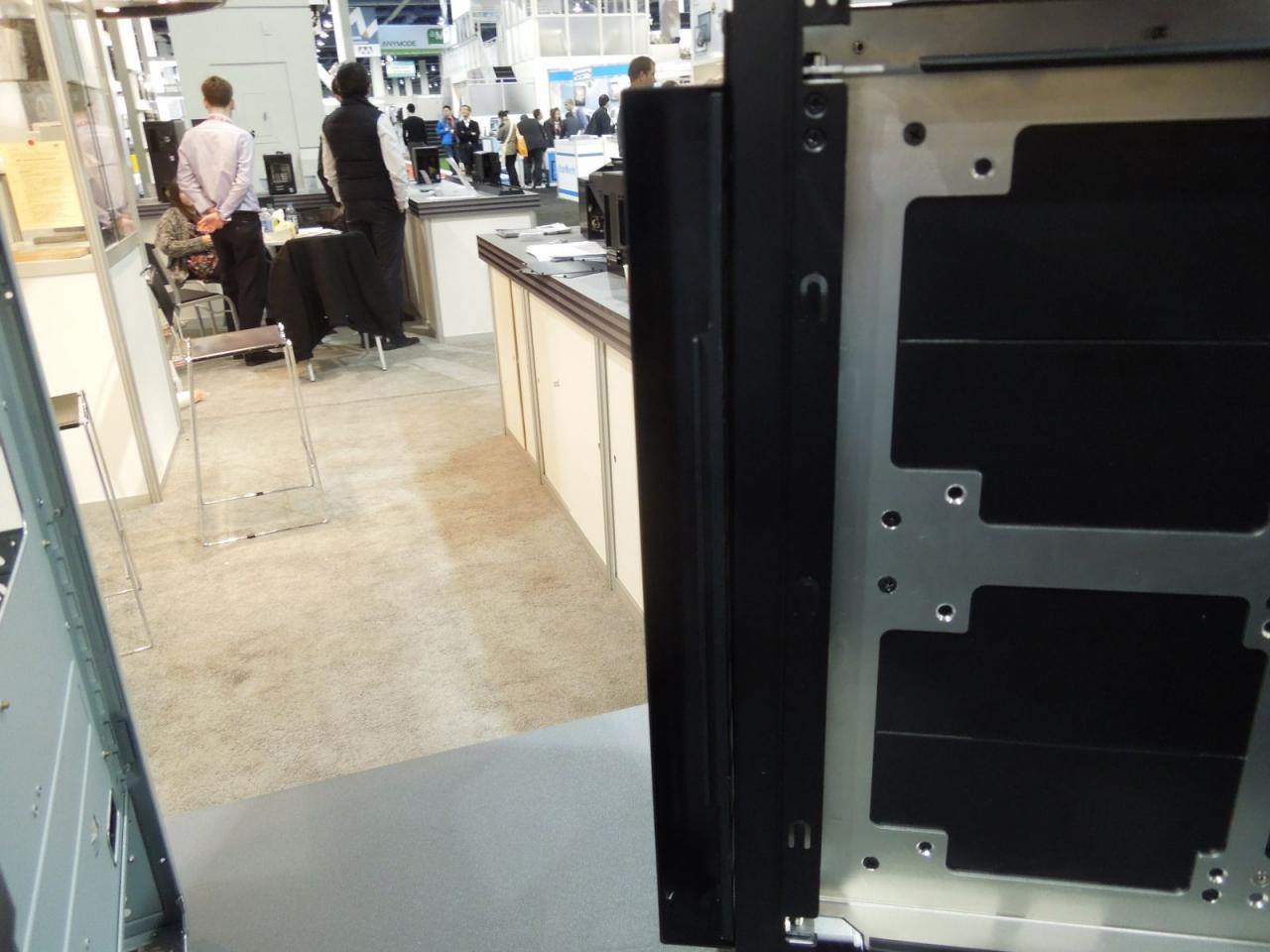 [11/01/2013] Lian Li PC-V850 (7)
