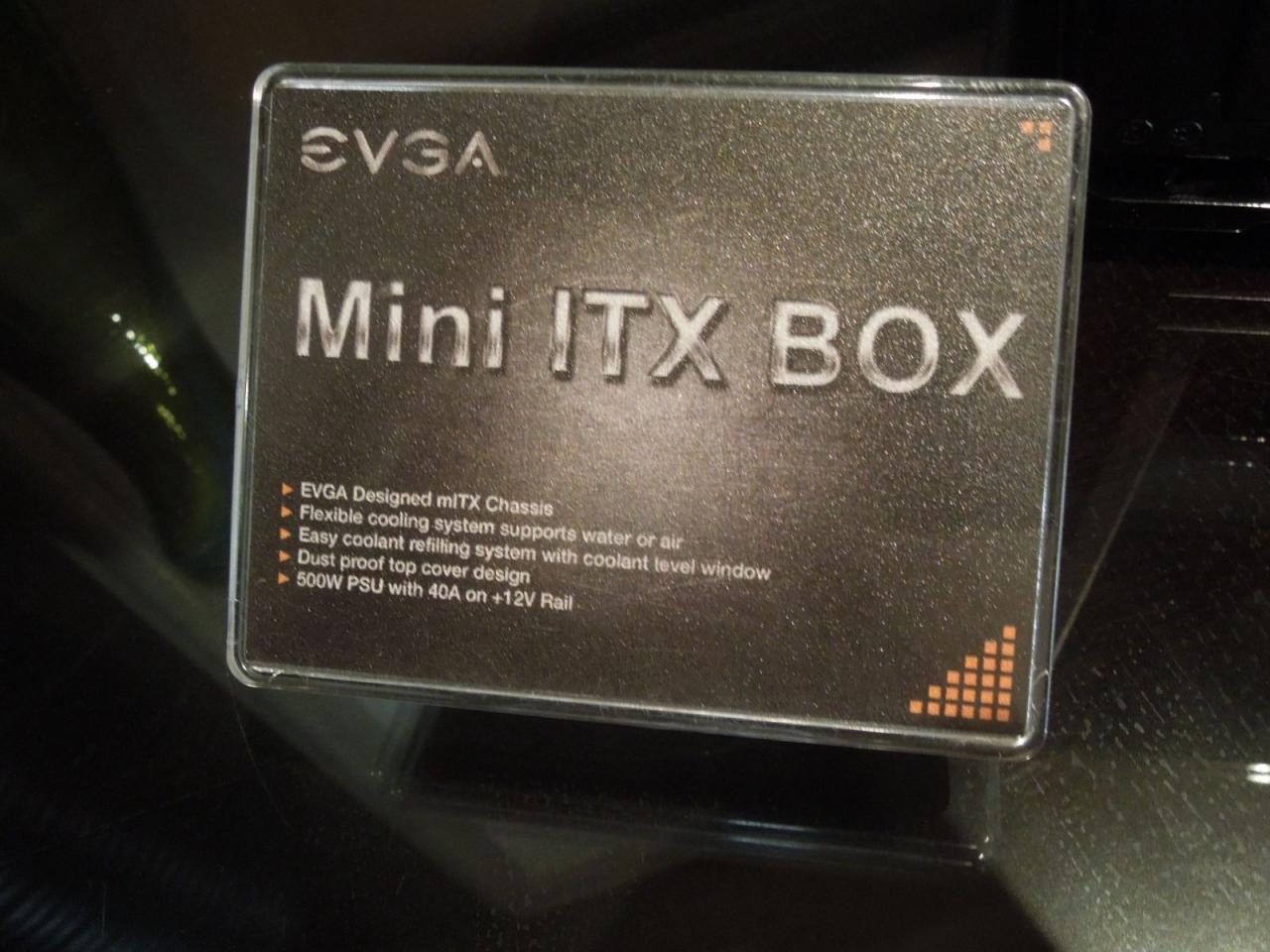 [11/01/2013] Mini-ITX-Gehäuse mit oder ohne Wasserkühlung: EVGA stellt die Mini-ITX-Box vor (8)
