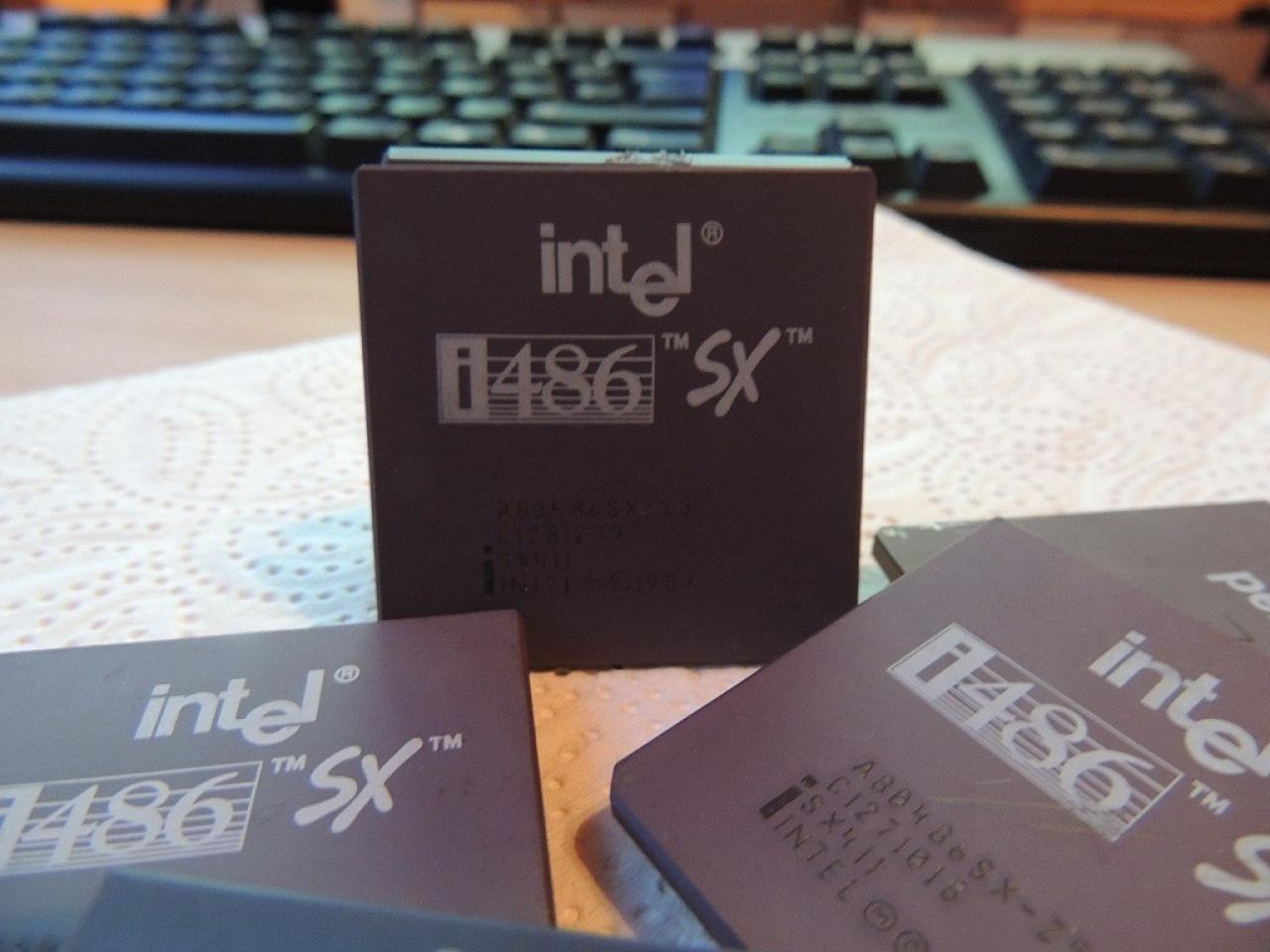 [04/01/2013] Update vom 05.01. mit 8-MHz-CPU, Xeon-Hexacores und poliertem Heatspreader (4)