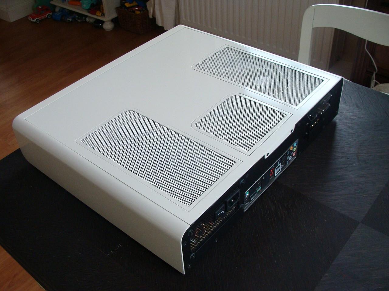 [11/01/2013] Update vom 13.01. mit PCs im Drucker, mit Holz-Gehäuse und als Wohnzimmer-Zwerg (2)