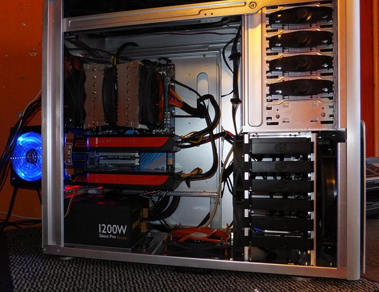 [11/01/2013] Update vom 13.01. mit PCs im Drucker, mit Holz-Gehäuse und als Wohnzimmer-Zwerg (36)