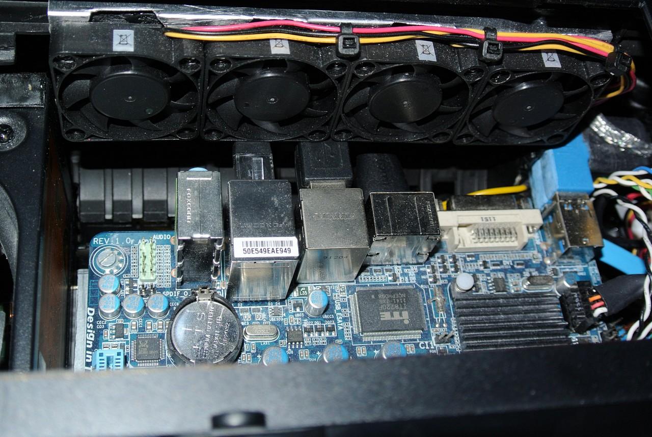 [11/01/2013] Update vom 13.01. mit PCs im Drucker, mit Holz-Gehäuse und als Wohnzimmer-Zwerg (30)