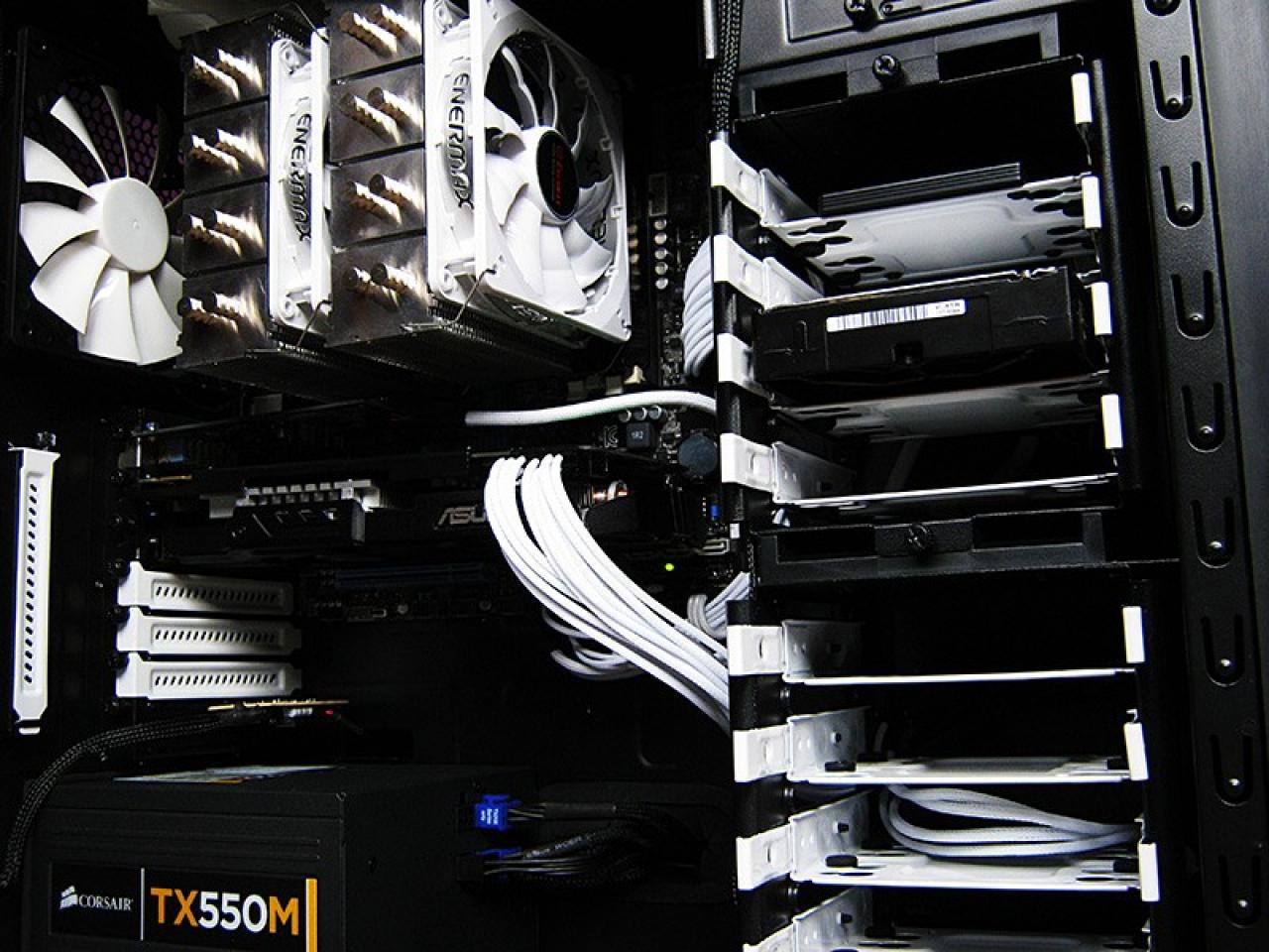 [11/01/2013] Update vom 13.01. mit PCs im Drucker, mit Holz-Gehäuse und als Wohnzimmer-Zwerg (49)