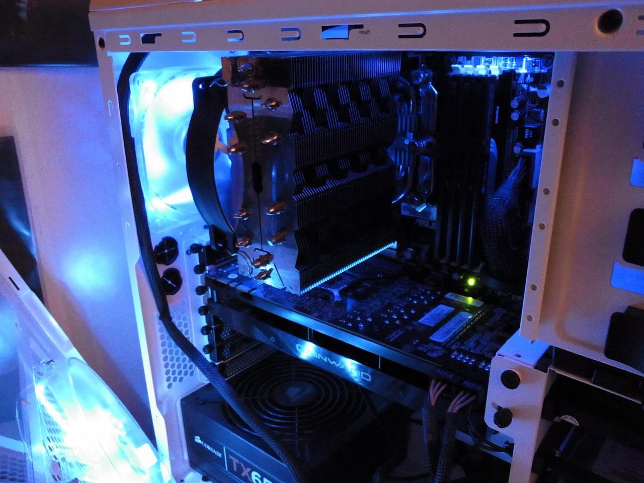 [11/01/2013] Update vom 13.01. mit PCs im Drucker, mit Holz-Gehäuse und als Wohnzimmer-Zwerg (59)