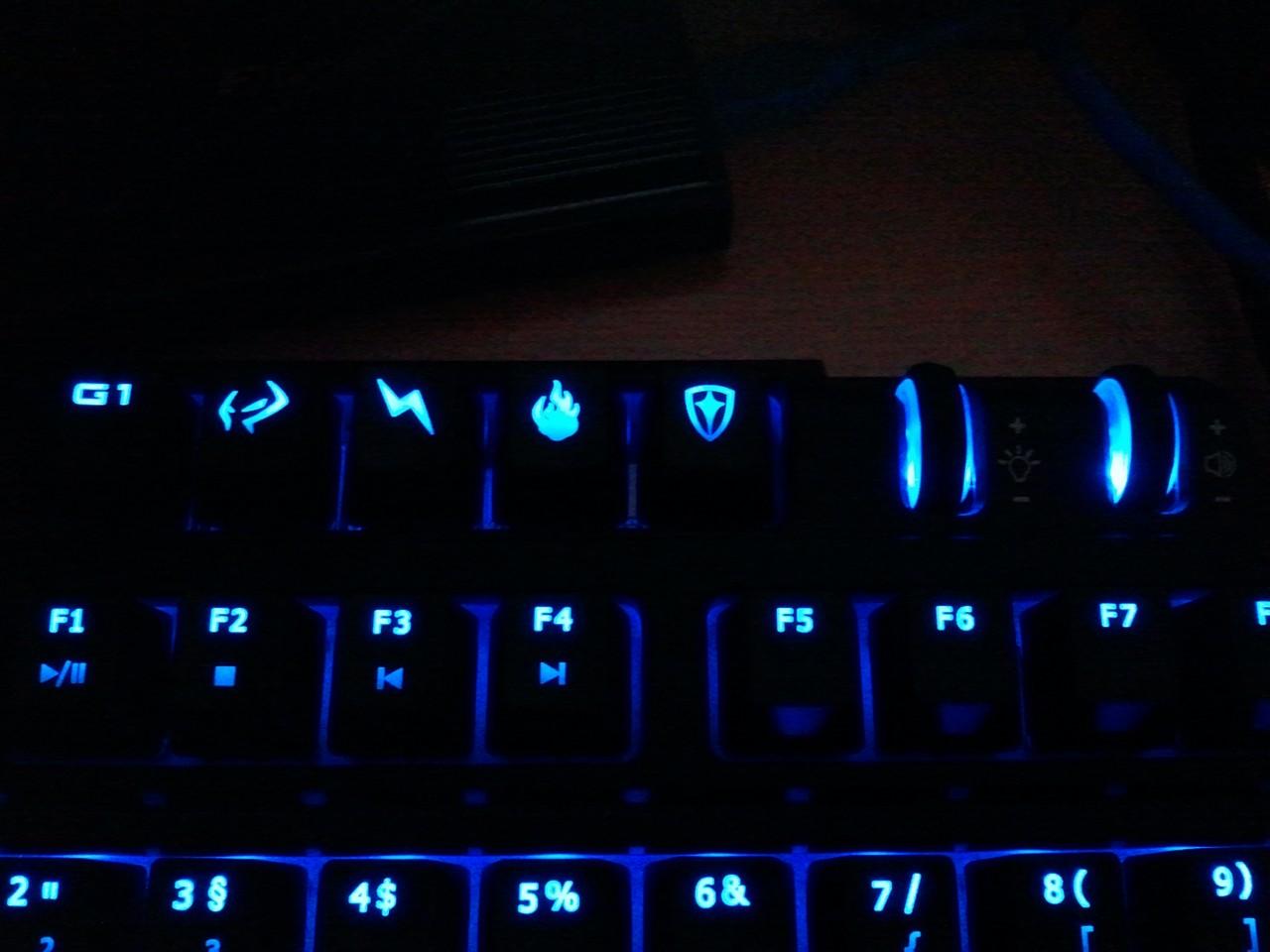 [18/01/2013] Update vom 19.01. mit Keyboard-Mod, mechanischen Tastaturen und schicken Mäusen (12)
