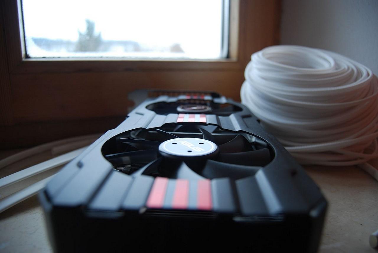 [25/01/2013] Update vom 26.01. mit modifizierten Prototypen, nackten GPUs und Retro-Schätzen (51)