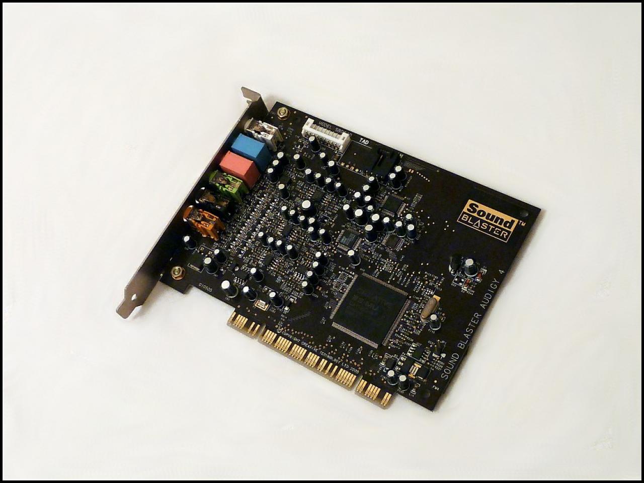 [16/01/2013] Update vom 16.01. mit neuen Bildern aus der Sound-Galerie im PCGHX-Forum (1)