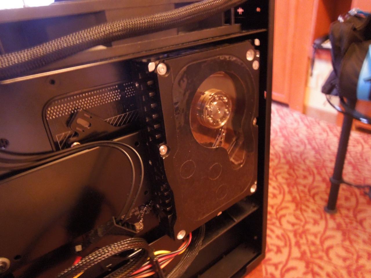 [12/01/2013] Silverstone SG10: Ein Paradebeispiel an Platzausnutzung (2)