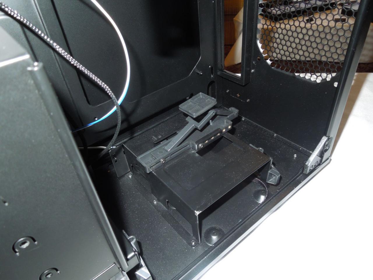 [12/01/2013] Silverstone mit neuen Gehäusen auf der CES (4)