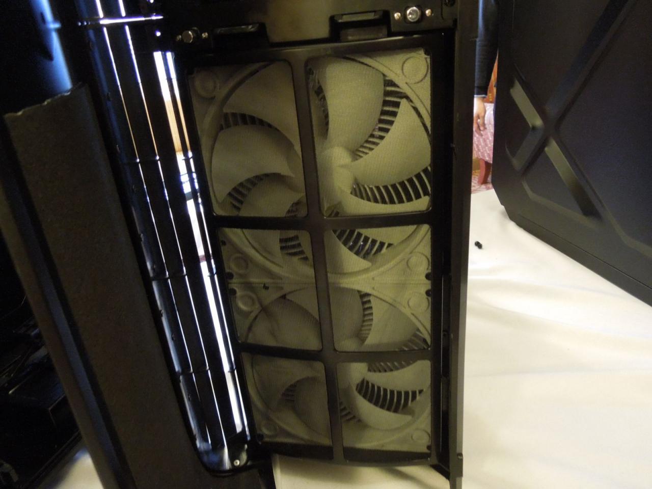 [12/01/2013] Silverstone mit neuen Gehäusen auf der CES (9)