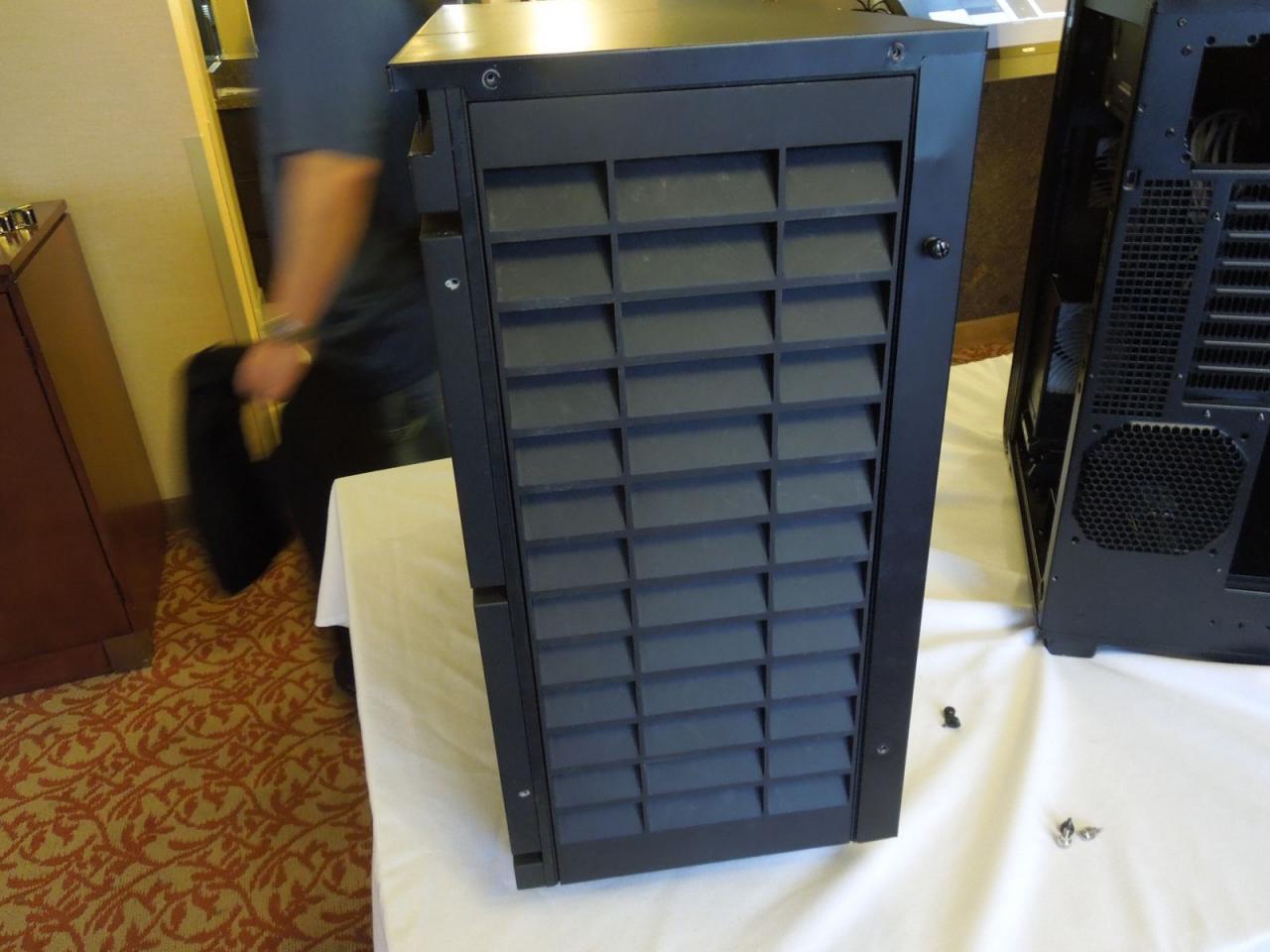 [12/01/2013] Silverstone mit neuen Gehäusen auf der CES (14)