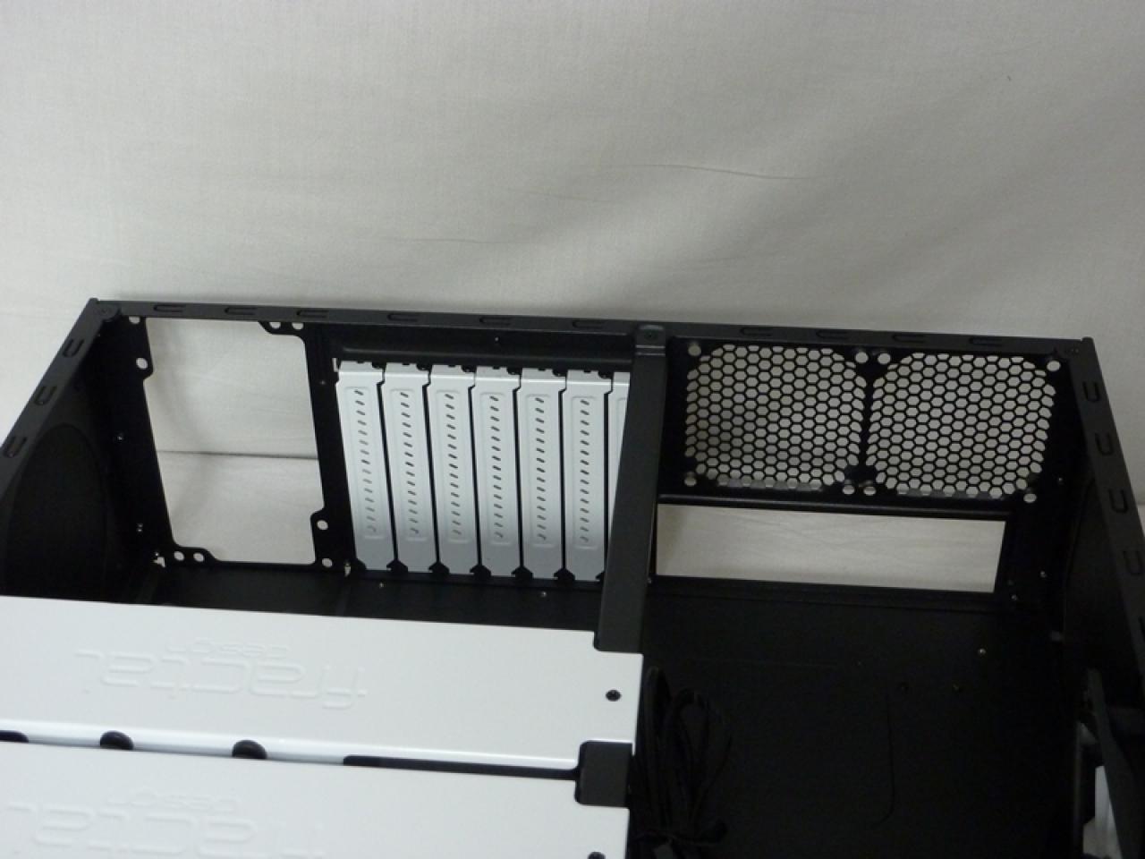 [02/01/2013] [Review] Fractal Design Node 605 - gelungener Einstieg in den HTPC-Bereich? (3)
