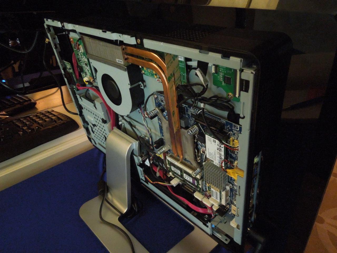 [10/01/2013] Gigabyte mit All-in-One-PC-Lomponenten auf der CES (12)