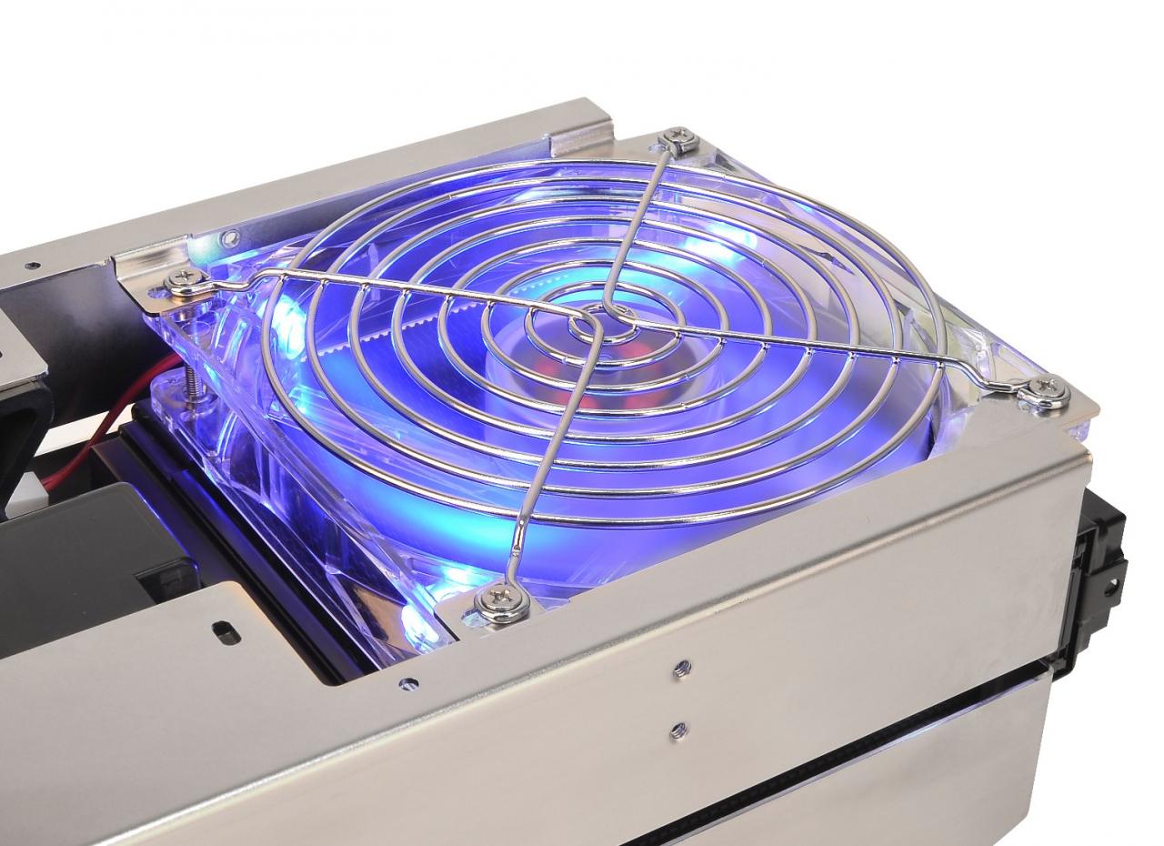 [18/01/2013] Thermaltake Bigwater 760 Pro - AiO-Wasserkühler mit Panel (6)
