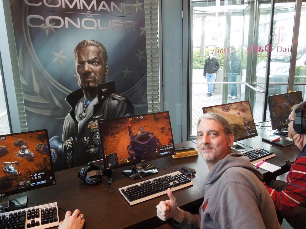 [22/02/2013] Command & Conquer angespielt: Echtes C&C-Spielgefühl mit sehenswerter Frostbite-2-Optik. 