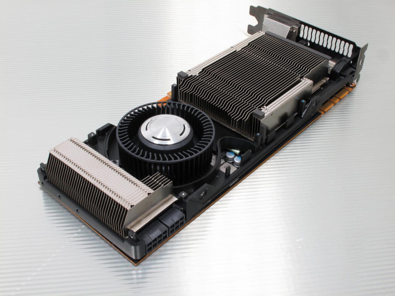 [19/02/2013] Nvidia Geforce GTX Titan: Die schnellste Single-GPU-Grafikkarte auf dem Markt - und die teuerste. (2)