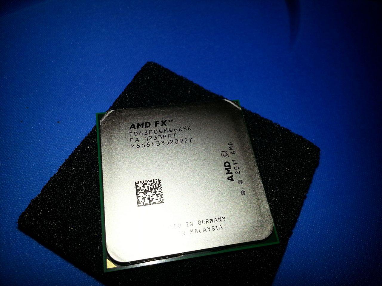 [22/02/2013] Update vom 23.02. mit neuen geköpften CPUs und spannenden Details (8)