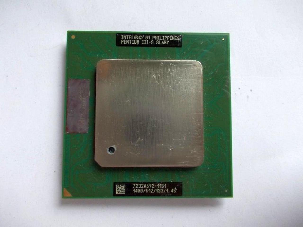[22/02/2013] Update vom 23.02. mit neuen geköpften CPUs und spannenden Details (11)