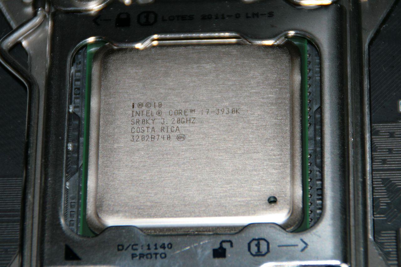 [22/02/2013] Update vom 23.02. mit neuen geköpften CPUs und spannenden Details (13)