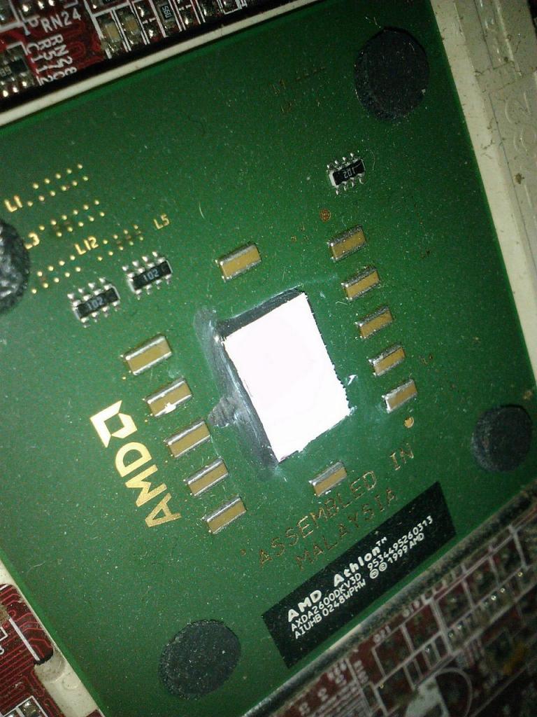 [22/02/2013] Update vom 23.02. mit neuen geköpften CPUs und spannenden Details (16)