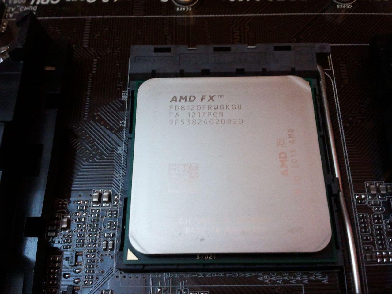 [22/02/2013] Update vom 23.02. mit neuen geköpften CPUs und spannenden Details (24)