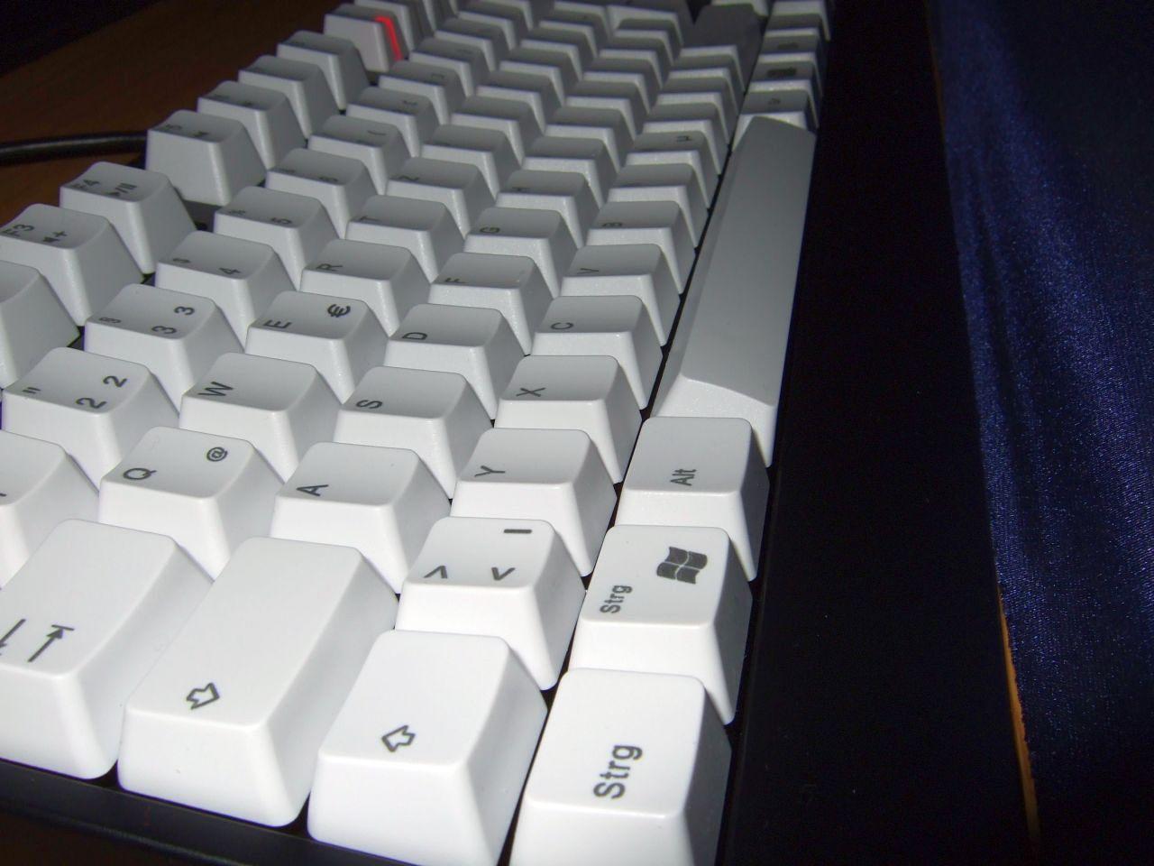 [22/02/2013] Update vom 24.02. mit Maus im schwarz-grünen Used-Look und 20 Jahre alter Apple-Tastatur (26)