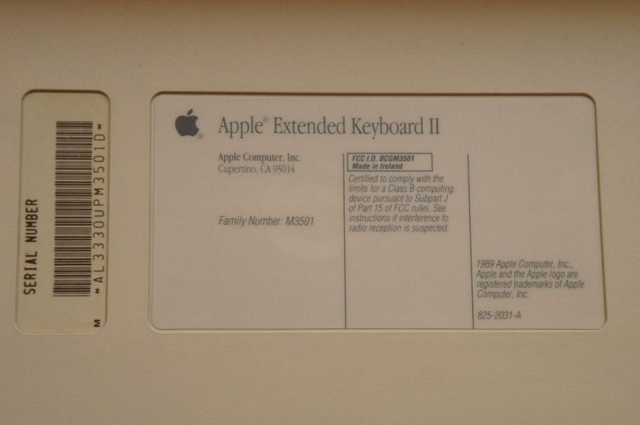 [22/02/2013] Update vom 24.02. mit Maus im schwarz-grünen Used-Look und 20 Jahre alter Apple-Tastatur (3)