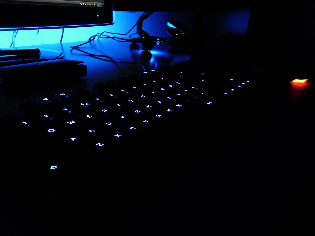 [08/02/2013] Update vom 10.02.: neue Gaming-Höhlen abgelichtet (25)