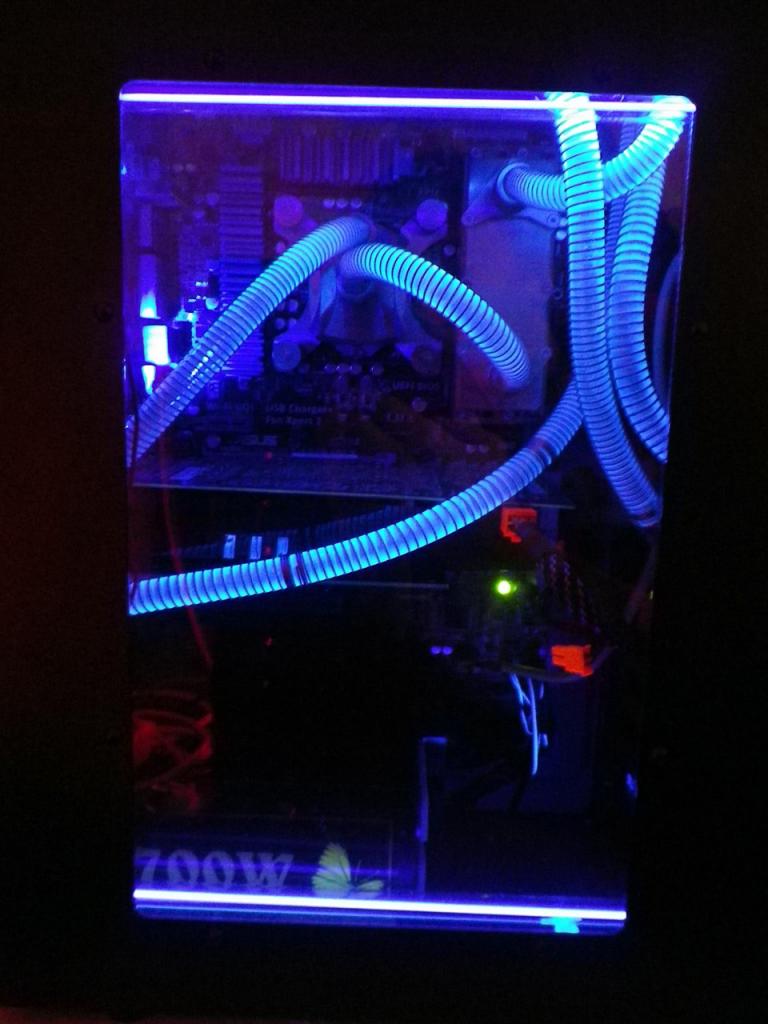 [01/02/2013] Update vom 03.02. mit atemberaubenden Casemods (43)
