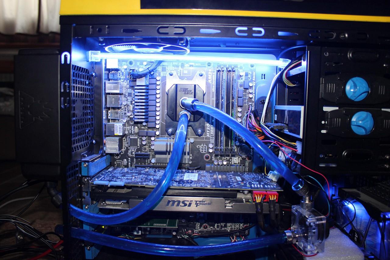 [01/02/2013] Update vom 03.02. mit atemberaubenden Casemods (25)