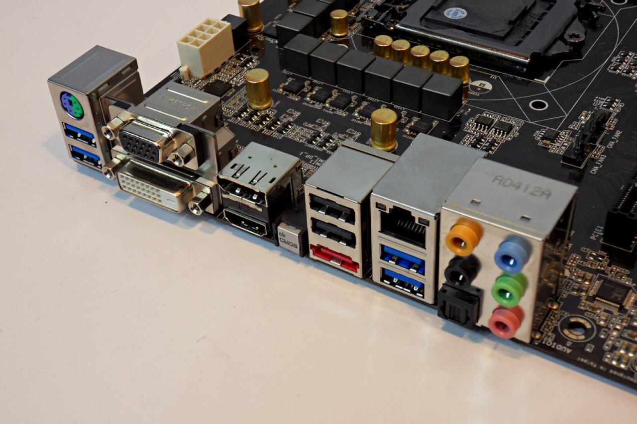 [04/03/2013] Asrock zeigt Haswell-Mainboards mit Z87 (9)