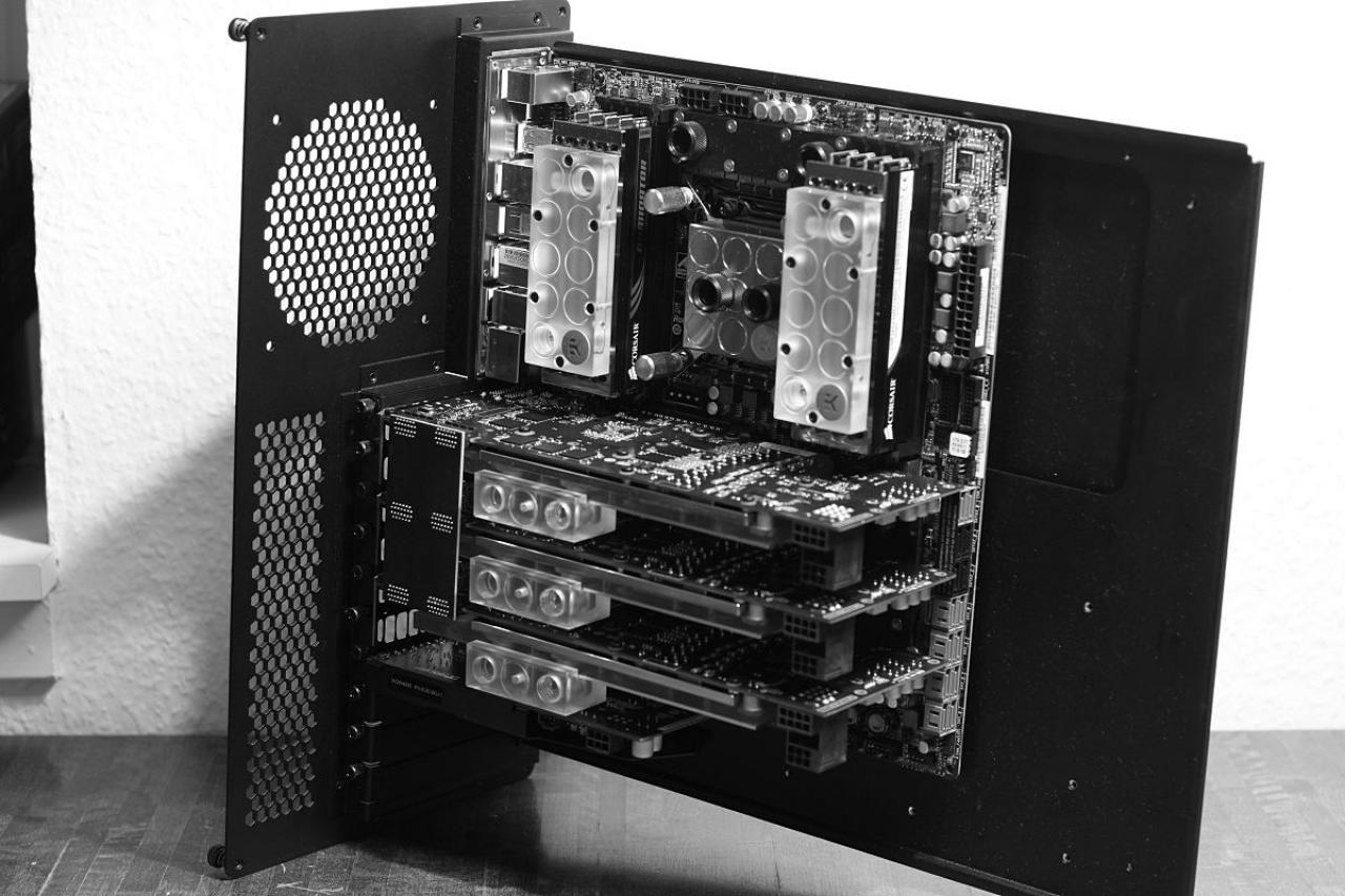 [20/03/2013] Caselabs TH10 N.V.: Ein PC mit Ausnahme-Wasserkühlung entsteht (14)