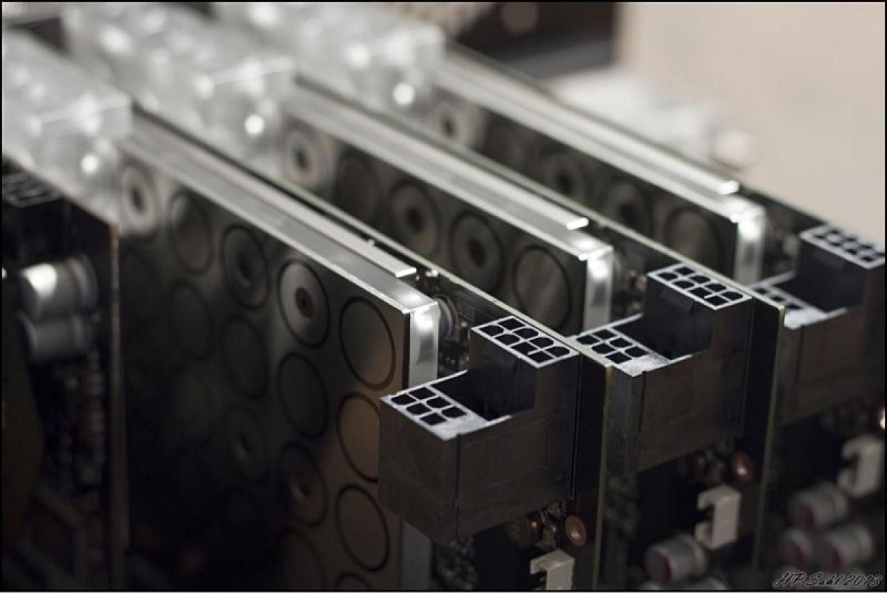 [20/03/2013] Caselabs TH10 N.V.: Ein PC mit Ausnahme-Wasserkühlung entsteht (31)