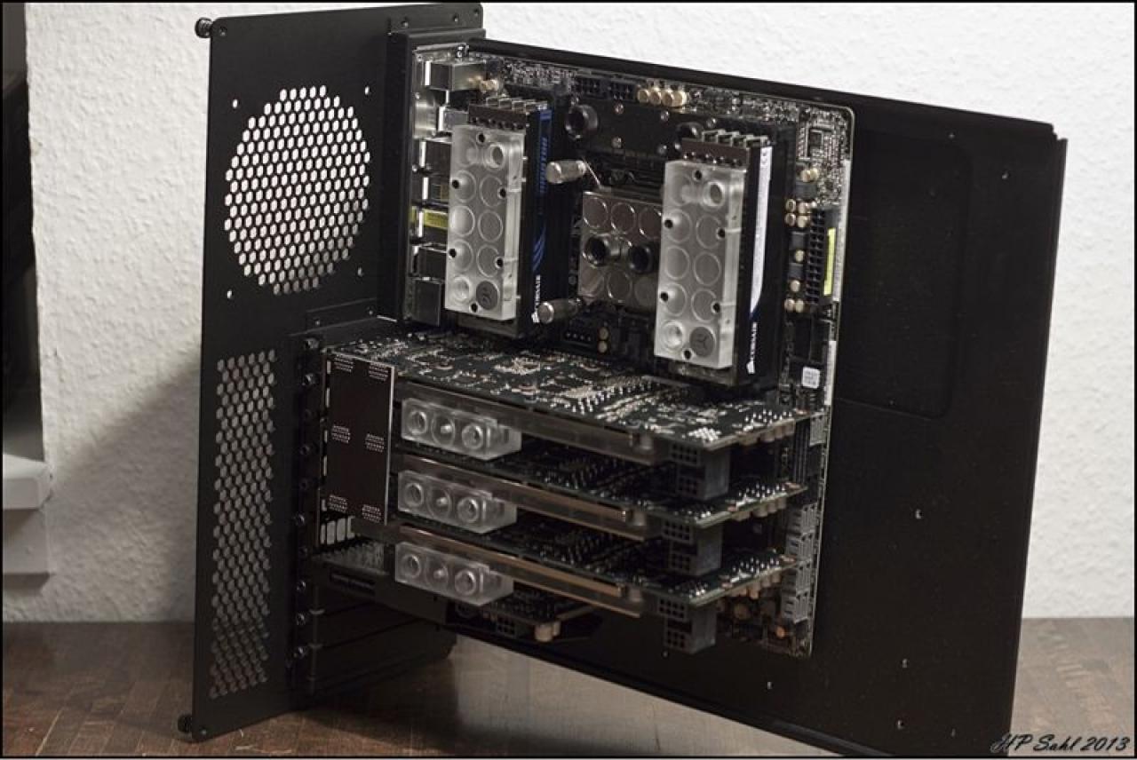 [20/03/2013] Caselabs TH10 N.V.: Ein PC mit Ausnahme-Wasserkühlung entsteht (37)