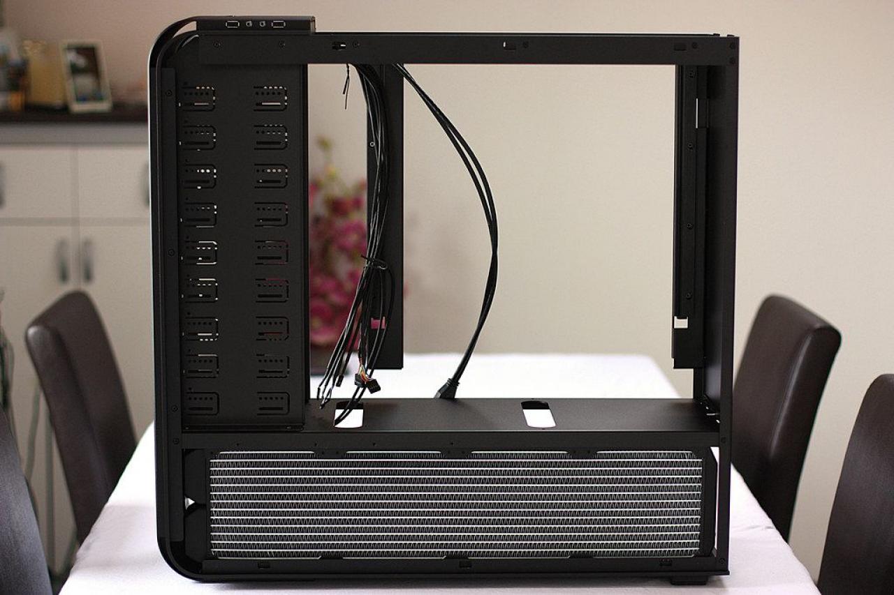 [13/03/2013] Edel-Casemod entsteht: Silverstone TJ11 trifft auf umfangreiche Wasserkühlung (16)