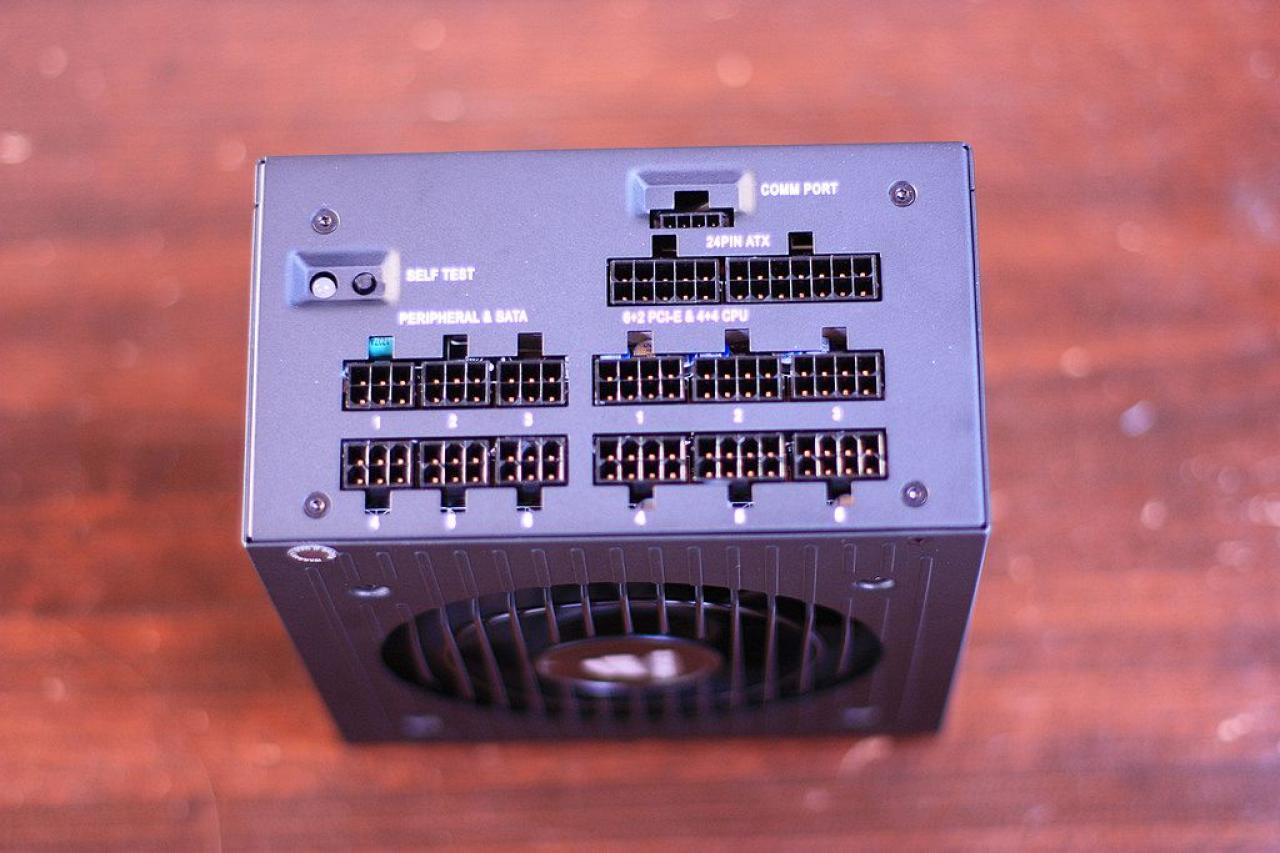 [13/03/2013] Edel-Casemod entsteht: Silverstone TJ11 trifft auf umfangreiche Wasserkühlung (21)