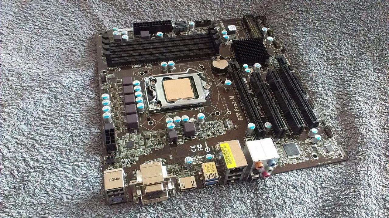 [30/03/2013] Update vom 30.03. mit vielen Platinen für Mini-PCs (30)