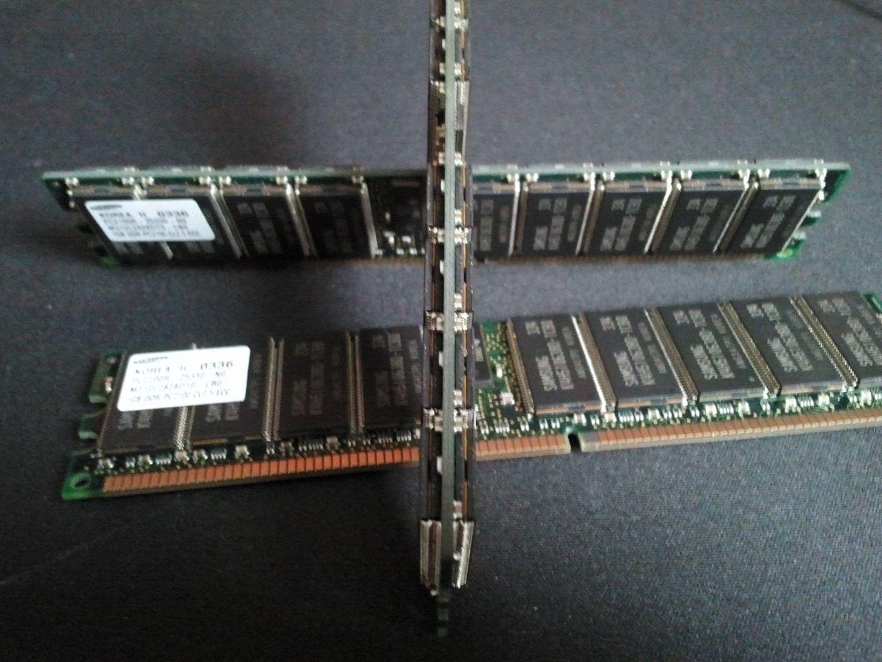 [06/03/2013] Update vom 6.3. mit schrägen Kühlkonstruktionen und Zwergen-PCB (27)