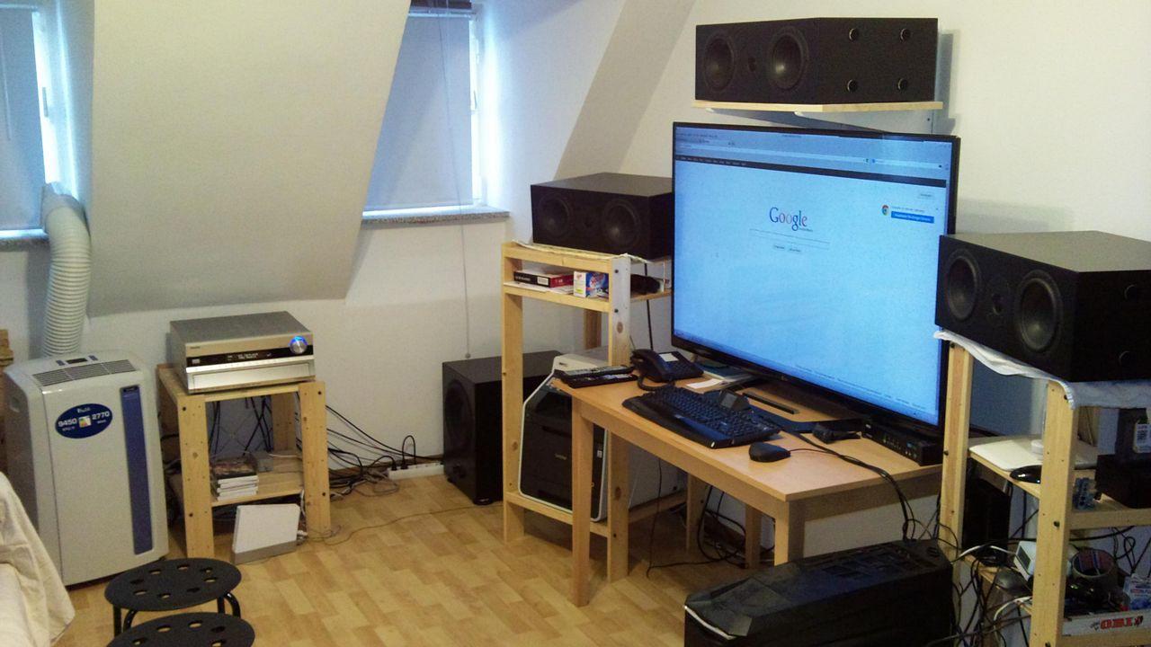 [22/03/2013] Update vom 25.03. mit neuen Schreibtischen (6)