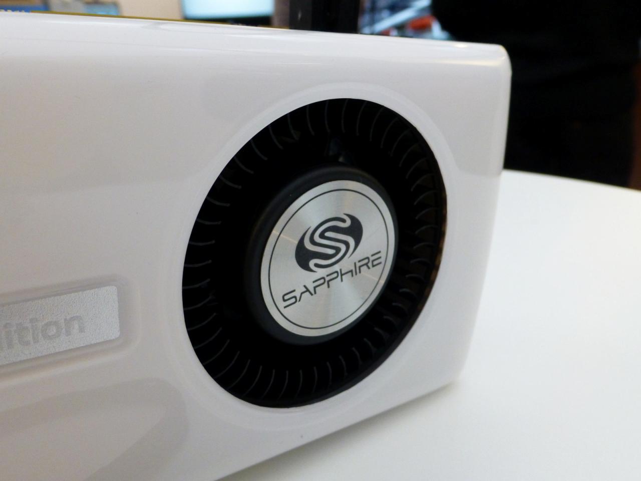 [04/03/2013] Sapphire Radeon HD 7950 Mac Edition: Erstmals auf der Cebit 2013 zu sehen (2)