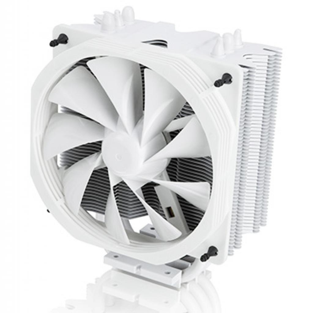 [01/03/2013] Xigmatek stellt Dark Knight Night Hawk Frostbourne Edition CPU-Kühler vor (2)