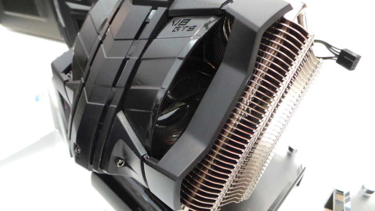 [05/03/2013] Cooler Master stellt V8 GTS vor (3)