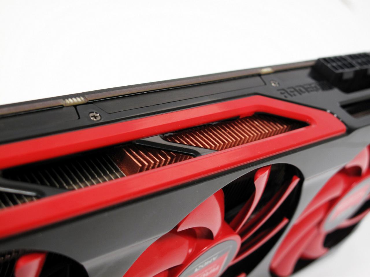 [22/04/2013] AMD Radeon HD 7990 (Malta) im PCGH-Test (11)