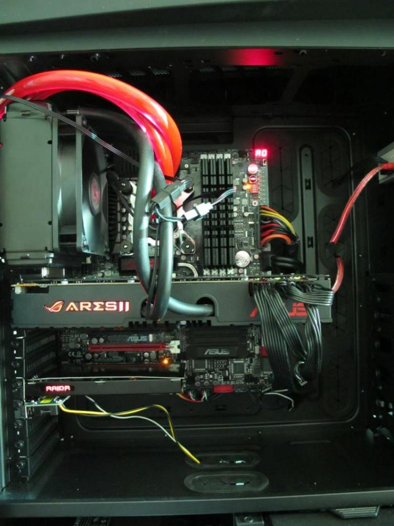 [18/04/2013] Asus ROG Raidr: PCI-Express-SSD beschleunigt Systeme ab Mitte Mai (6)
