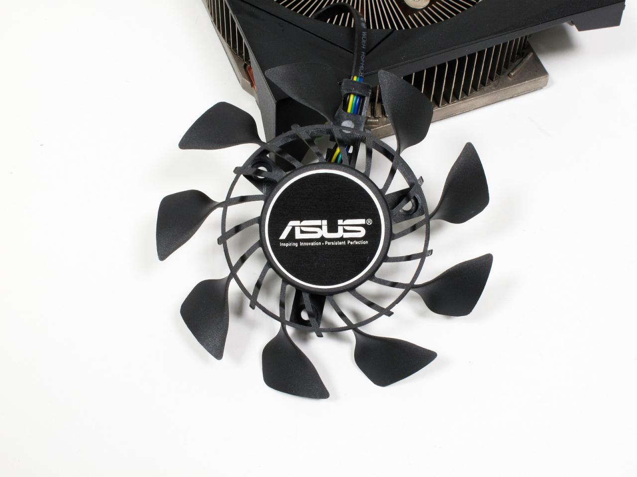 [05/04/2013] Test der Asus Geforce GTX 670 Direct CU Mini: Grafikkarten-Geschoss im ITX-Format (12)