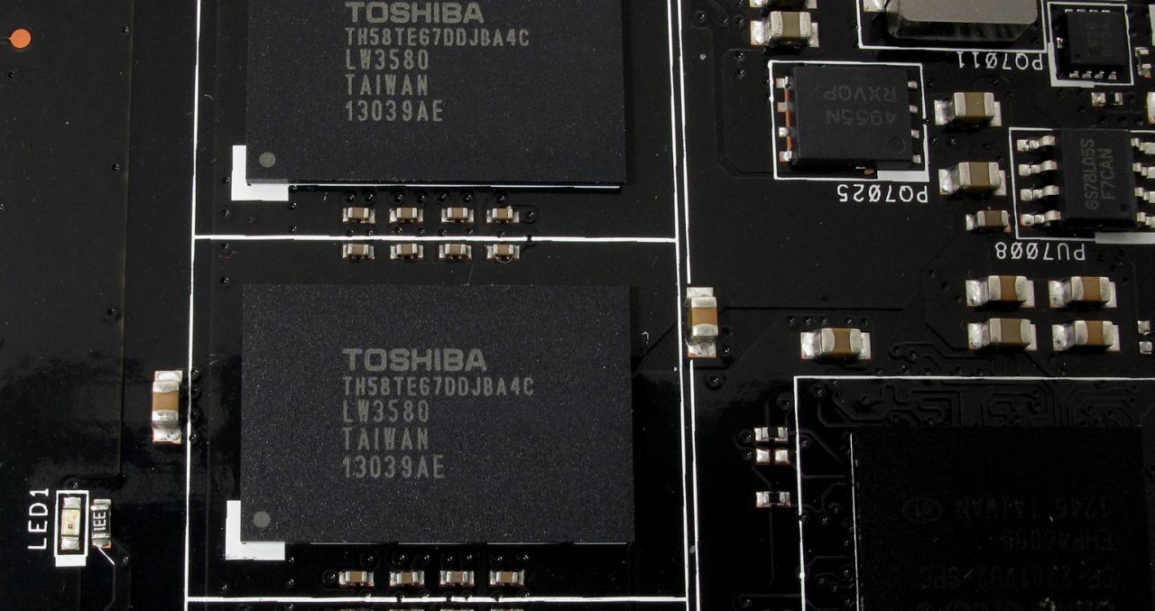 [26/04/2013] Asus ROG Raidr PCIe SSD 240GB 1 