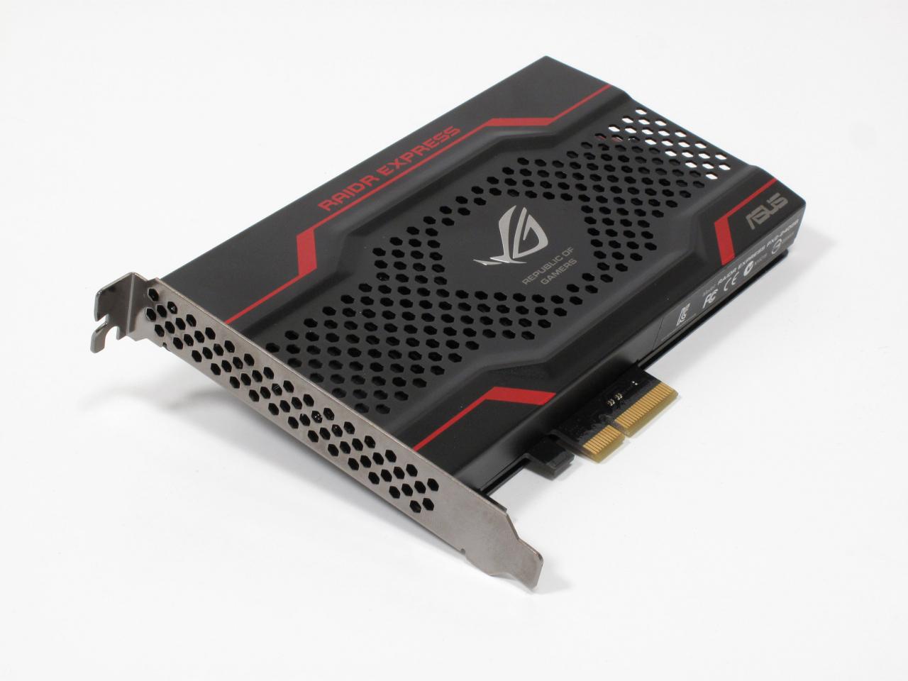 [26/04/2013] Asus ROG Raidr PCIe SSD 240GB 6 