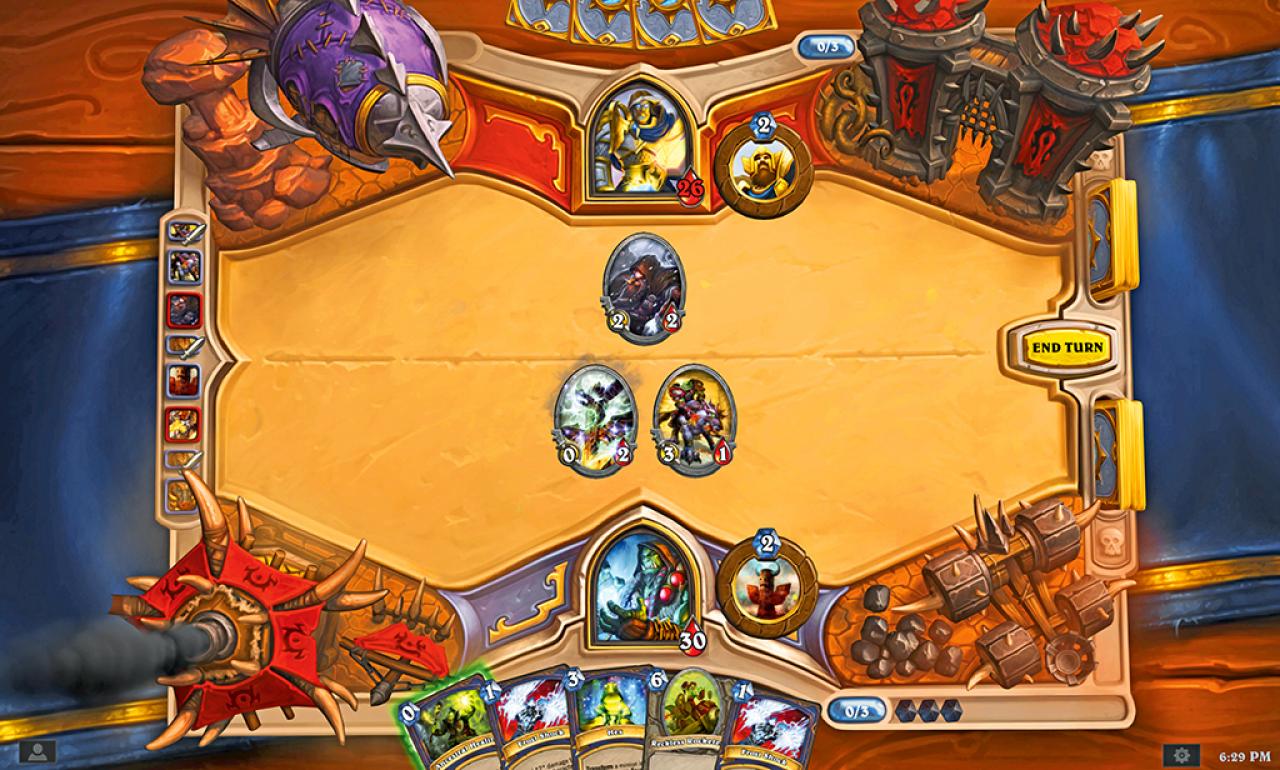 [04/04/2013] Eine Partie Paladin (oben) gegen Druide in Hearthstone: Heroes of Warcraft auf dem Spielbrett Orgrimmar.